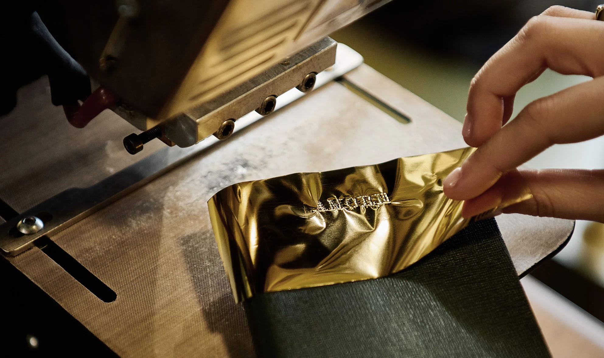 <h3>Luxury Tailor made </h3><h4>Creazioni personalizzate ispirate alla tradizione</h4>