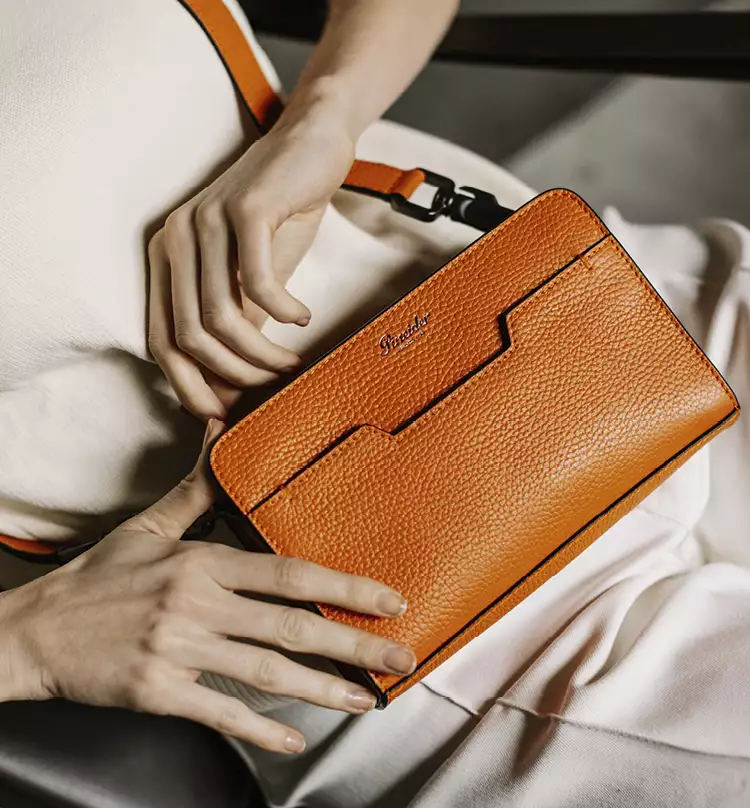 Medium & Small Leather Goods