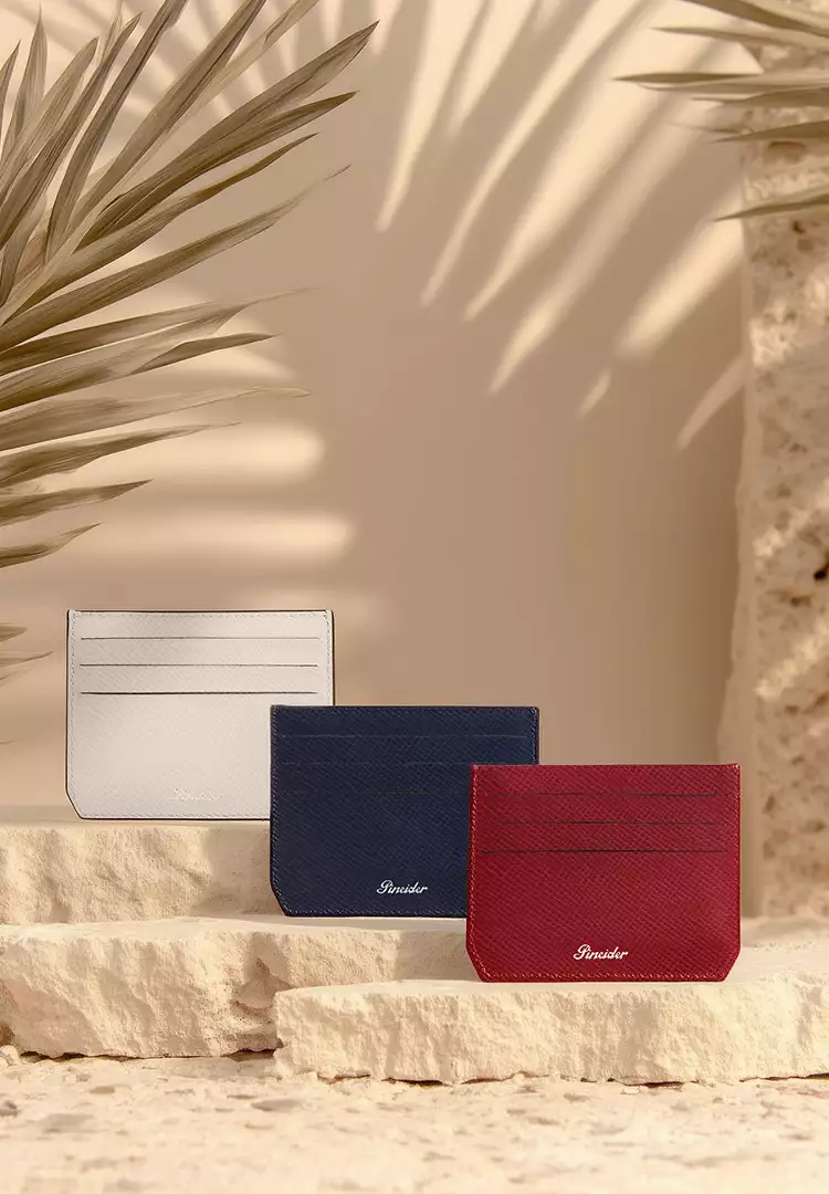 Essenziale Collection